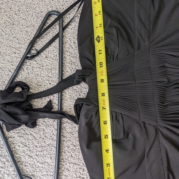 BCBG black halter dress size 6/8 medium - Picture 7 of 8